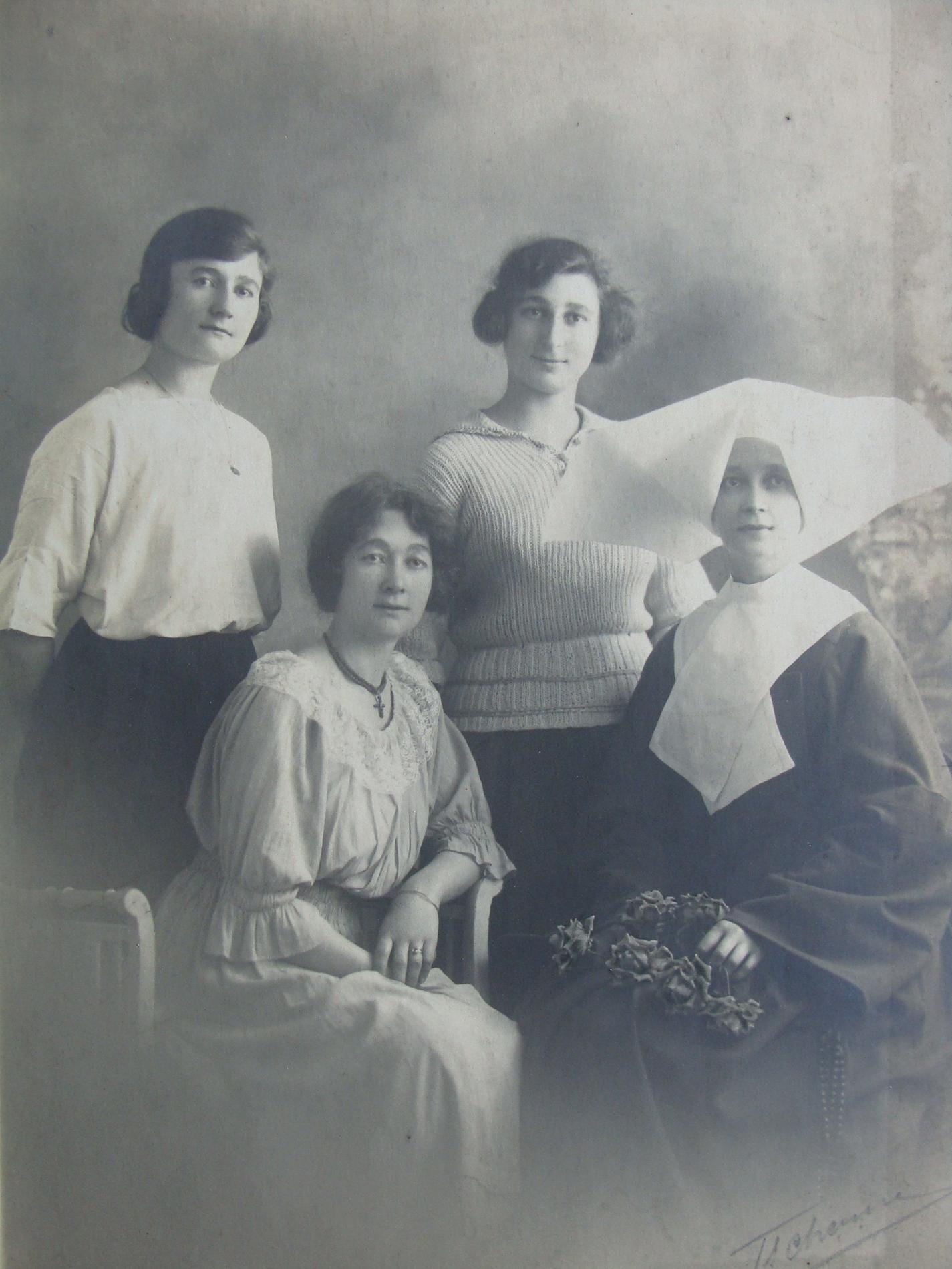 Les quatre filles du peintre.